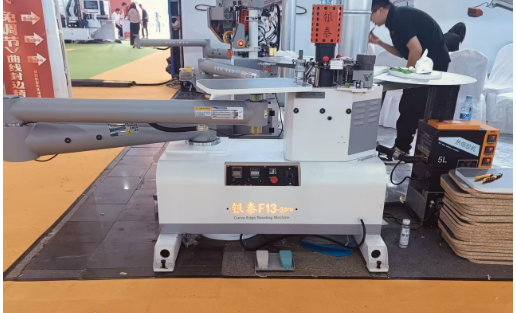 Curve-Edge-Banding-Machine-F13-3（3）.png